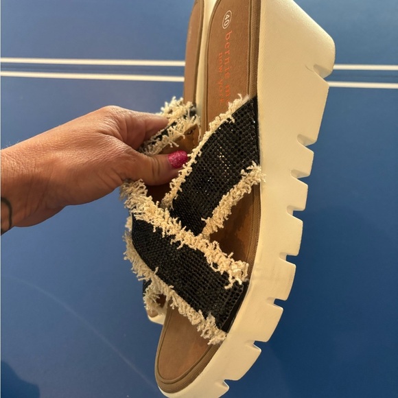 Bernie Mev Women's Venti Vivianne Wedge Heel Sandal sz 40 - Picture 3 of 8